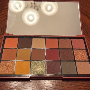 Revolution makeup palette
